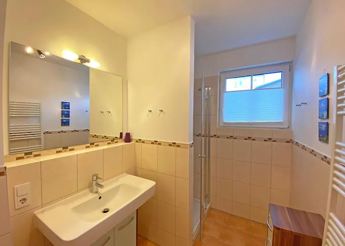 Апартаменты Annika - Whg 10 Mit Westbalkon Зеллин